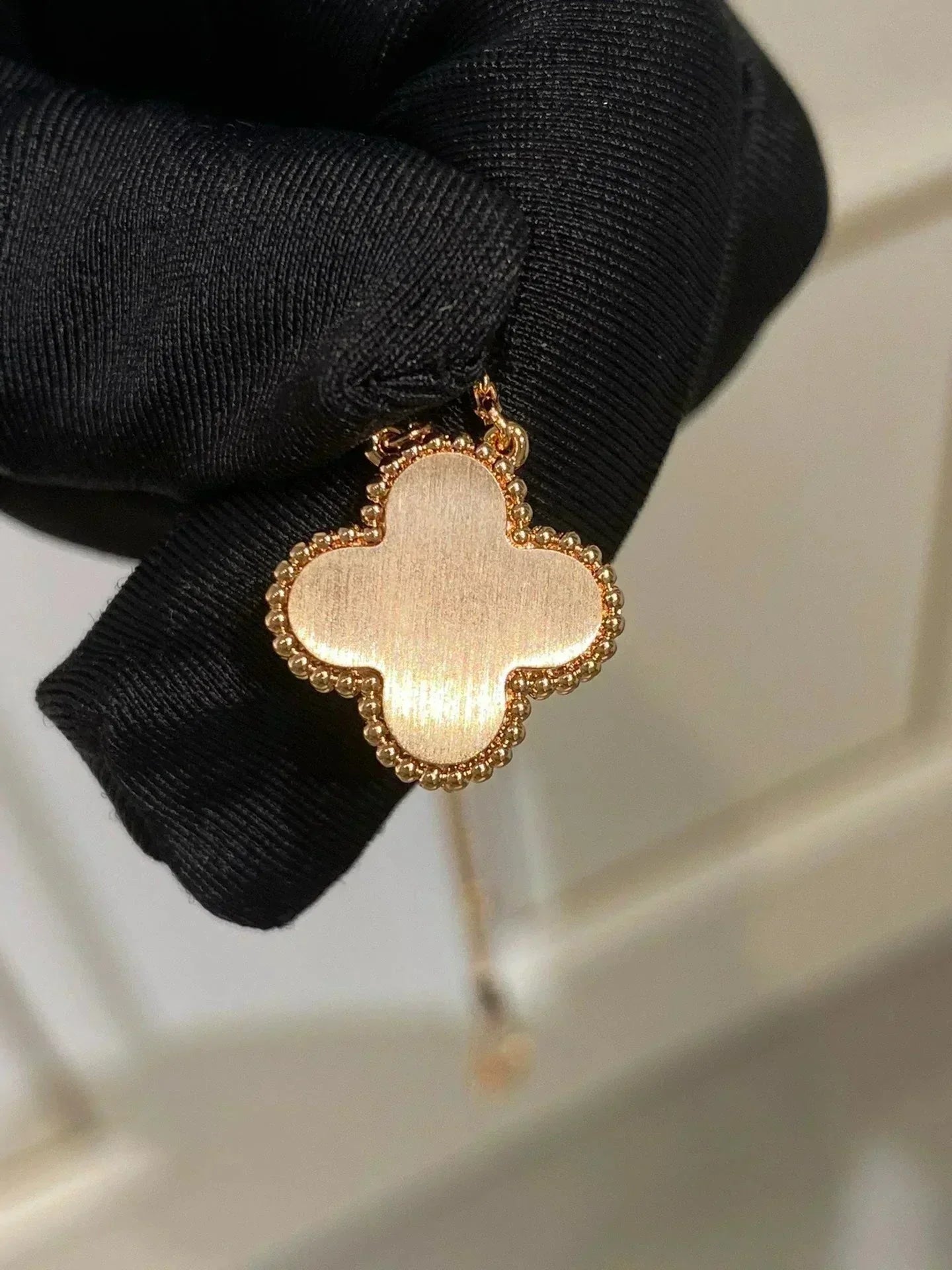 ¡®Loco¡¯CLOVER 15MM DIAMOND RHODONITE NECKLACE