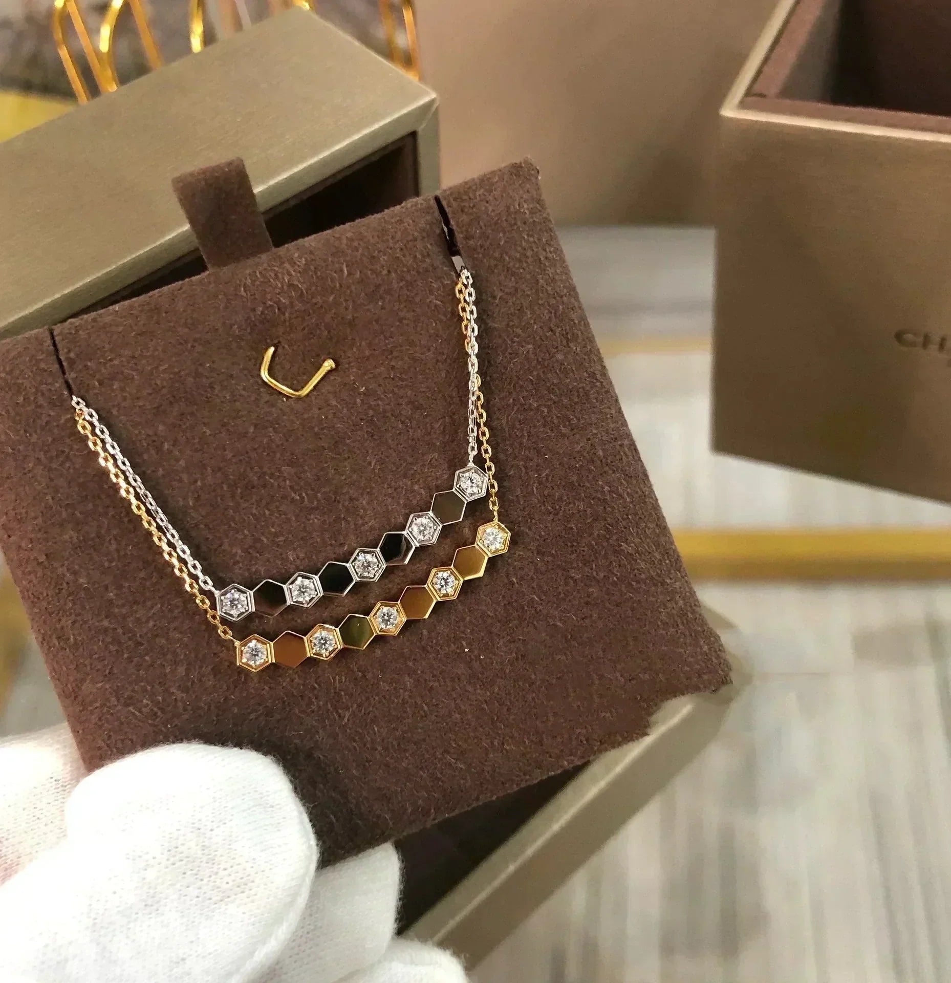 ¡®Loco¡¯BEE LOVE NECKLACE DIAMOND