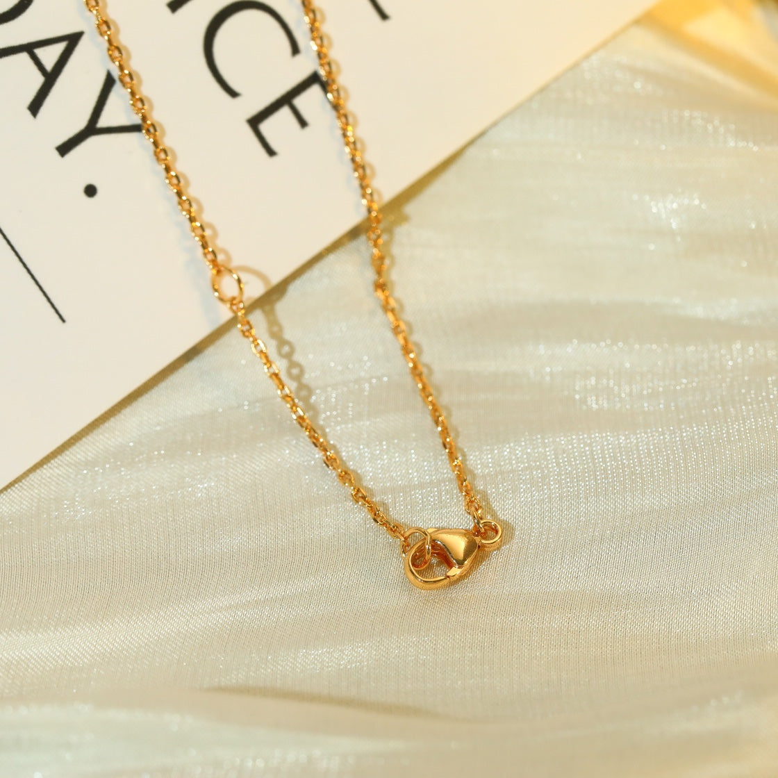 ¡®Loco¡¯VOLT SILVER DIAMOND PEDANT NECKLACE