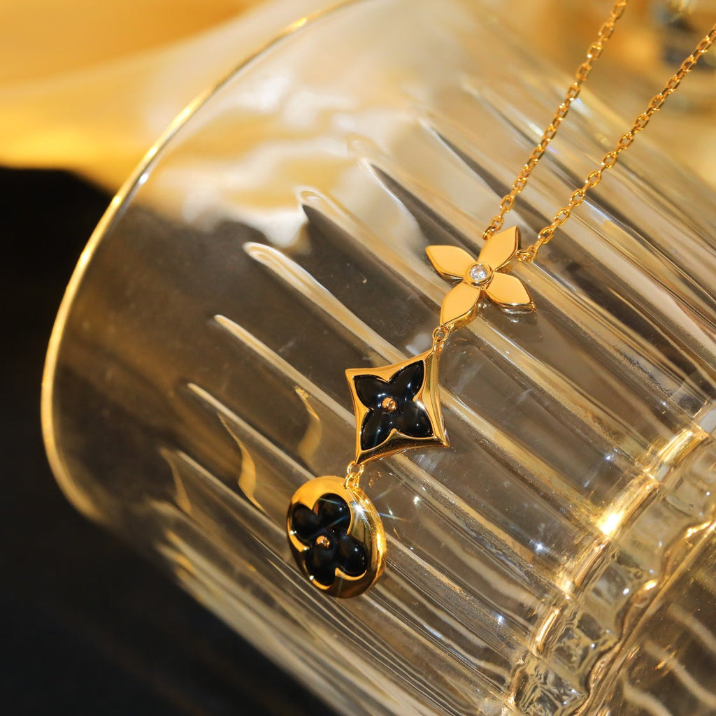 ¡®Loco¡¯STAR AND SUN ONYX PINK GOLD NECKLACE