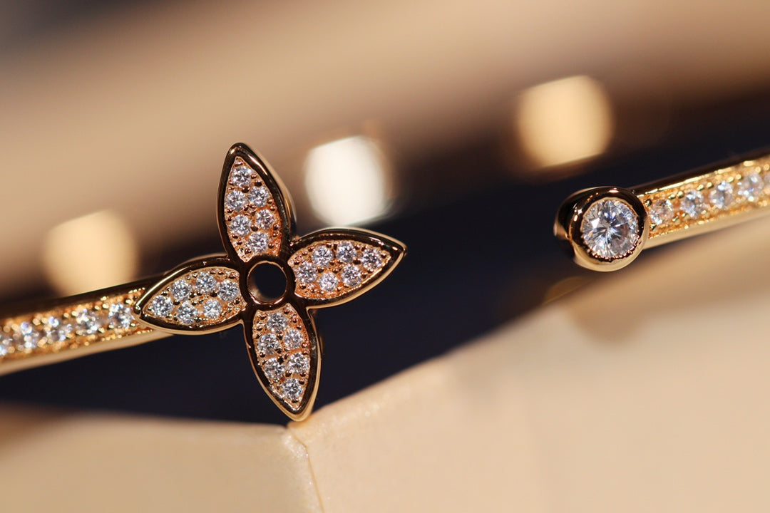 ¡®Loco¡¯IDYLLE GOLD OPEN BRACELET DIAMOND PAVED