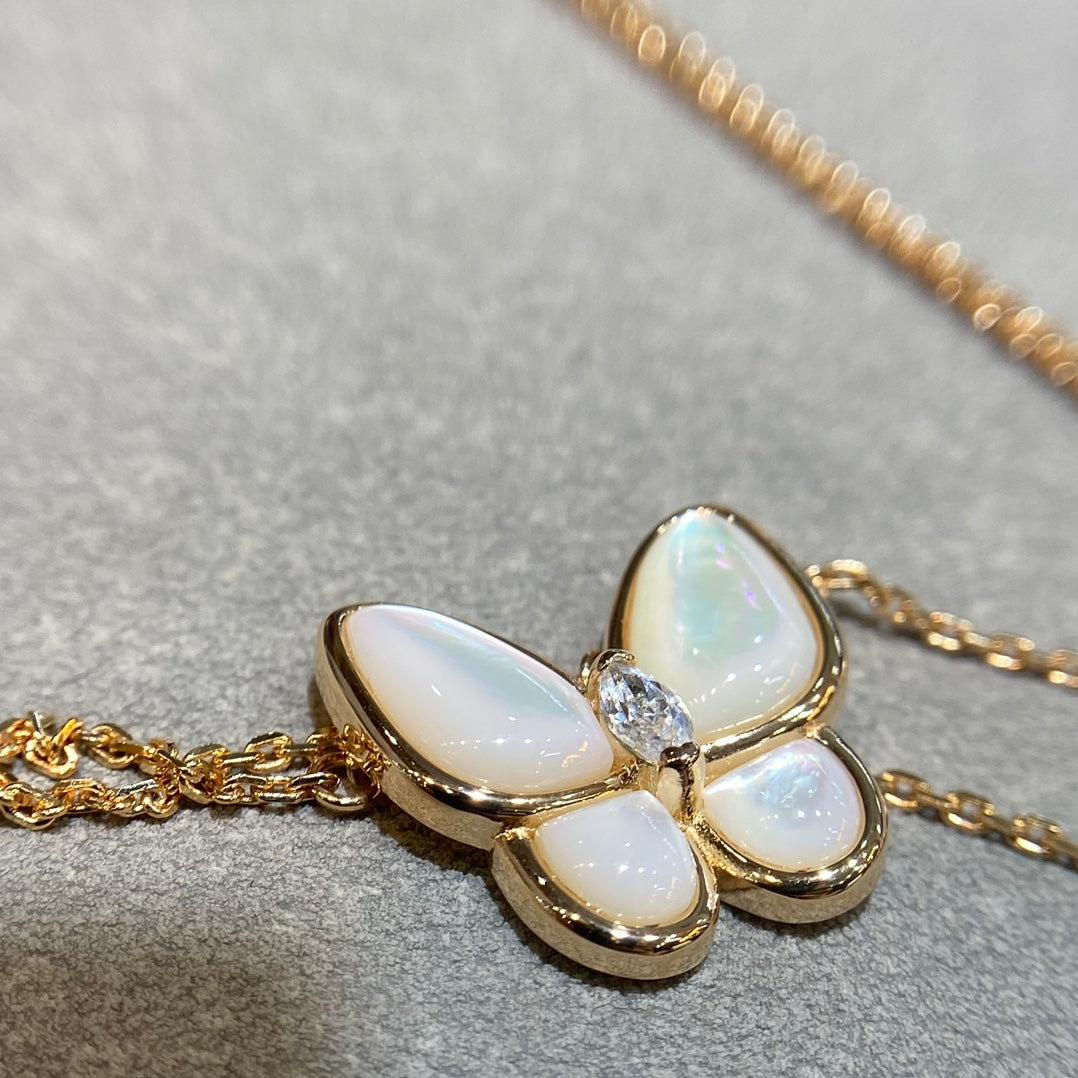 ¡®Loco¡¯BUTTERFLY MOP DIAMOND NECKLACE