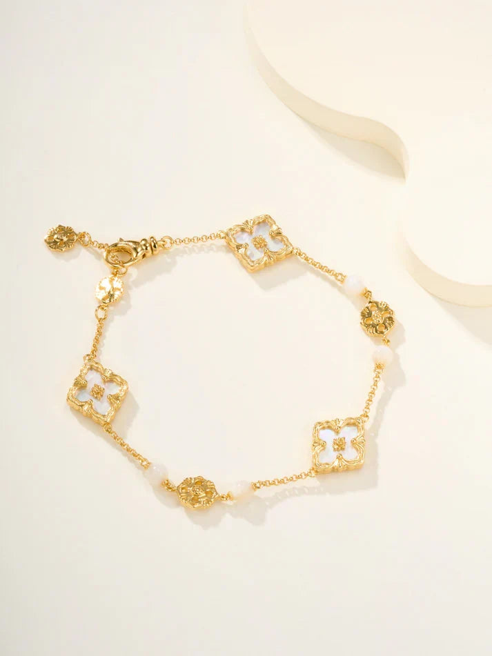 [Loco]B.C.L ENAMELED Three-Flower Bracelet£¨Trumpet)