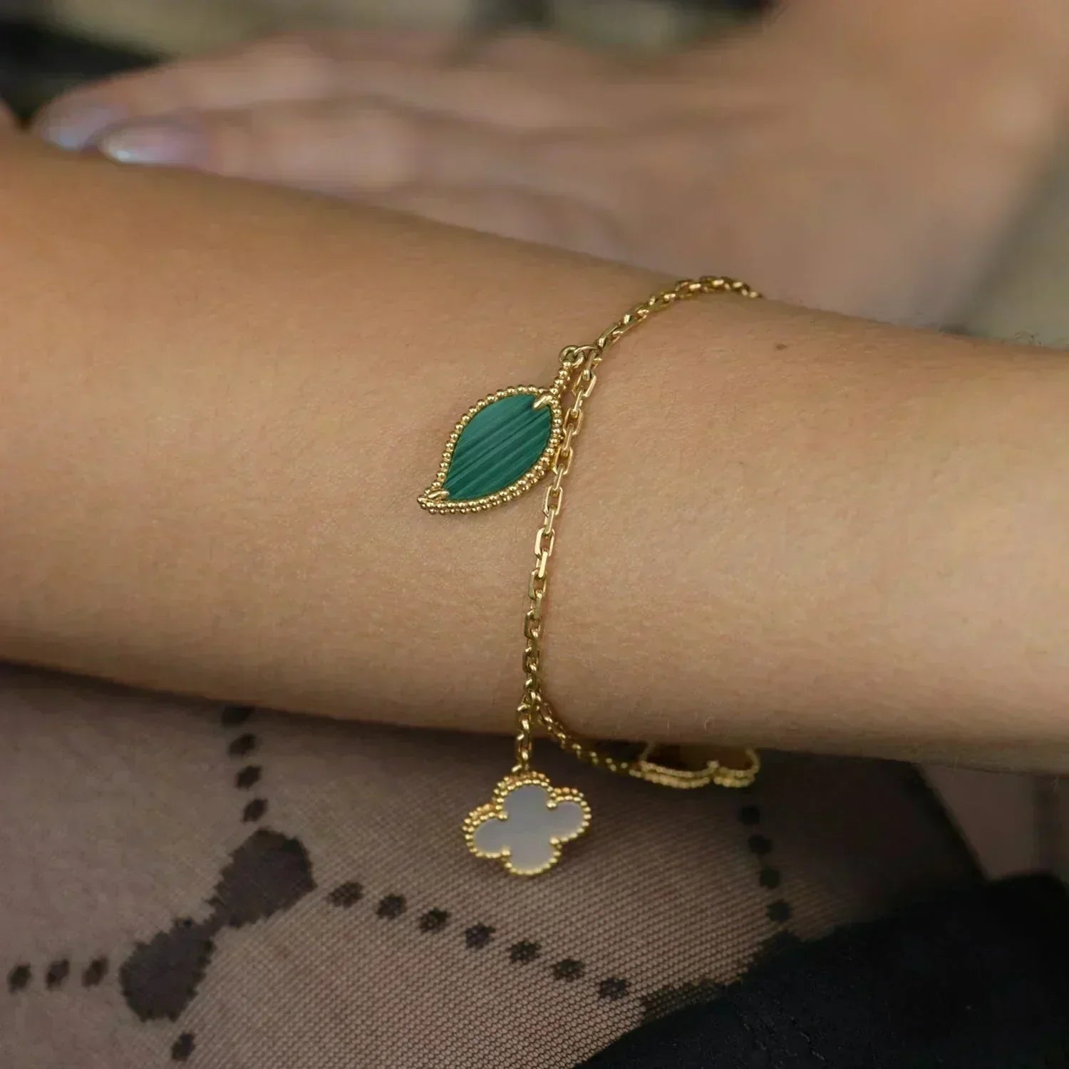 ¡®Loco¡¯LUCKY SPRING 5 MOTIF GOLD BRACELET