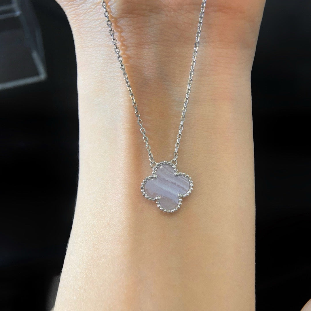 ¡®Loco¡¯CLOVER 15MM BLUE CHALCEDONY NECKLACE SILVER