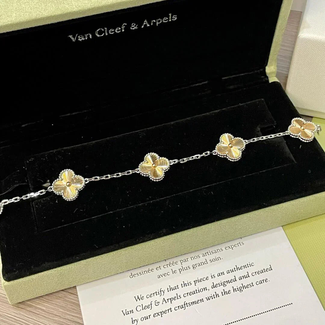 [Loco]New  CLOVER 5 MOTIF LASER BRACELET COLLECTION